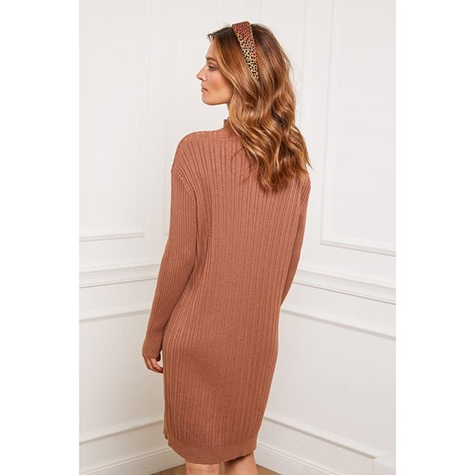 So Cachemire Sukienka dzianinowa &quot;Doumbia&quot; w kolorze karmelowym So Cachemire M promocja Limango Polska