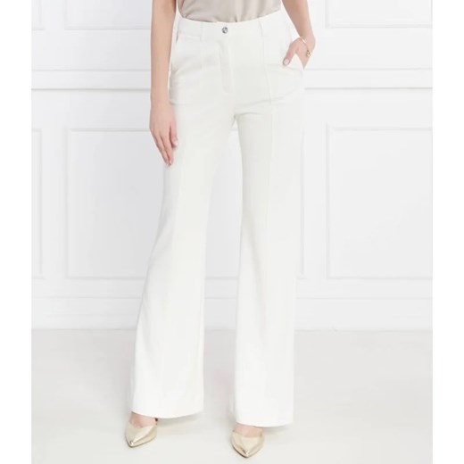 GUESS Spodnie | Regular Fit ze sklepu Gomez Fashion Store w kategorii Spodnie damskie - zdjęcie 166691305