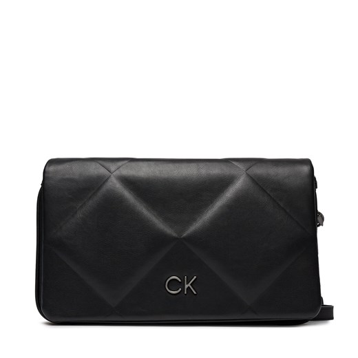 Torebka Calvin Klein Re-Lock Quilt Shoulder Bag K60K611021 Czarny ze sklepu eobuwie.pl w kategorii Listonoszki - zdjęcie 166800576
