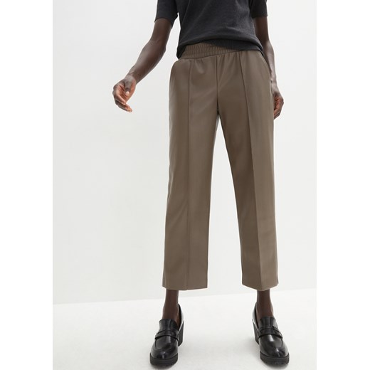 Spodnie 7/8 ze sztucznej skóry ze szczypanką 38 bonprix