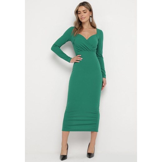 Zielona Dopasowana Sukienka Maxi z Kopertowym Dekoltem Mistena ze sklepu Born2be Odzież w kategorii Sukienki - zdjęcie 166927627