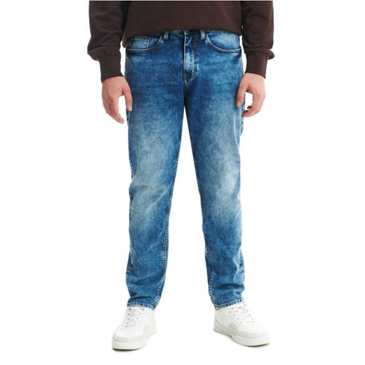 Cropp - Ciemnoniebieskie jeansy comfort - granatowy Cropp 28/32 Cropp