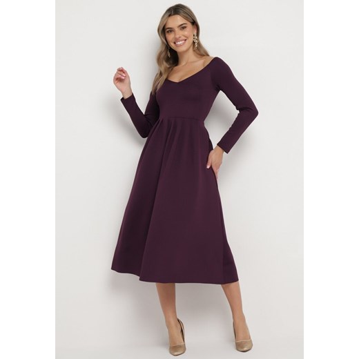 Fioletowa Taliowana Sukienka Rozkloszowana Midi Alumia ze sklepu Born2be Odzież w kategorii Sukienki - zdjęcie 166985109