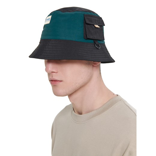 Cropp - Kapelusz bucket hat z kieszonką cargo ADU.LTD - zielony Cropp Uniwersalny promocyjna cena Cropp