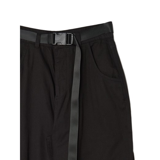 Cropp - Czarne joggery z paskiem - czarny Cropp 38 Cropp