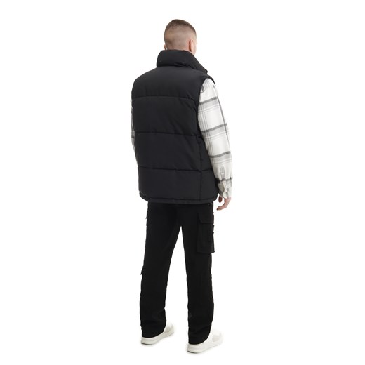 Cropp - Czarna pikowana kamizelka puffer - czarny Cropp S Cropp