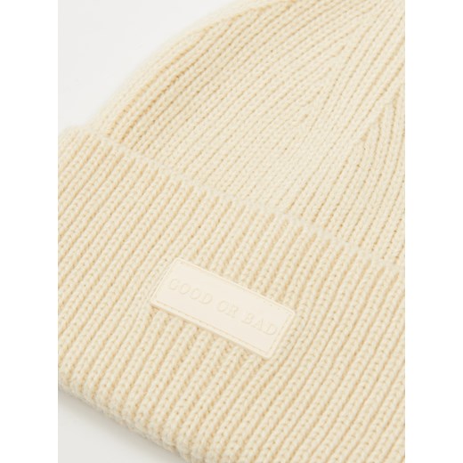 Cropp - Beżowa czapka beanie - kremowy Cropp Uniwersalny Cropp