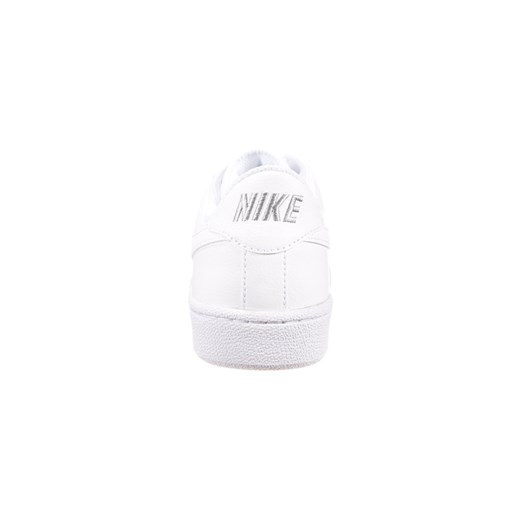 Nike Sportswear TENNIS CLASSIC  Tenisówki i Trampki white/wolf grey zalando bialy bez wzorów/nadruków