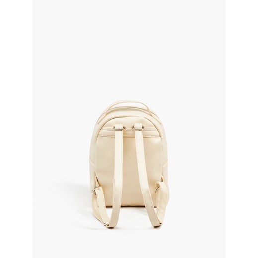 Cropp - Mały plecak z imitacji skóry - kremowy Cropp Uniwersalny okazyjna cena Cropp