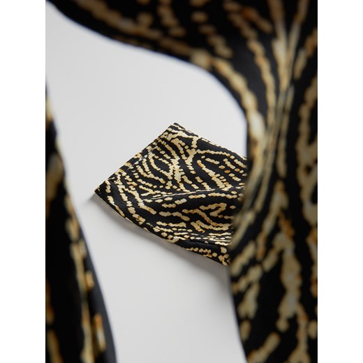 Sukienka Reserved z długim rękawem casual 