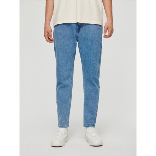 Jeansy carrot fit w stylu vintage jasnobłękitne House 32/34 House okazja