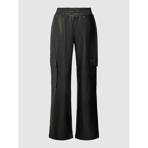 Spodnie z imitacji skóry ze sklepu Peek&Cloppenburg  w kategorii Spodnie damskie - zdjęcie 167778925
