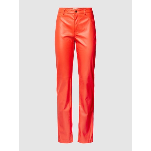Spodnie z imitacji skóry ze sklepu Peek&Cloppenburg  w kategorii Spodnie damskie - zdjęcie 167790355