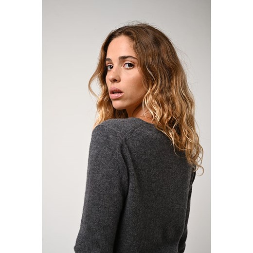 Sweter damski AUTHENTIC CASHMERE szary casual z kaszmiru w serek 