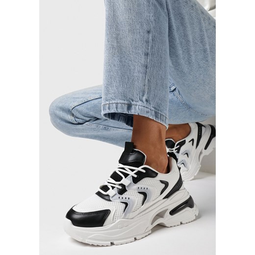 Biało-Czarne Sneakersy na Grubej Podeszwie z Metalicznym Zdobieniem Teda ze sklepu born2be.pl w kategorii Buty sportowe damskie - zdjęcie 167842376