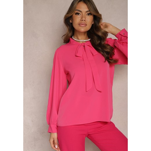 Różowa Bluzka z Ozdobnym Wiązaniem na Szyi i Marszczeniami na Rękawach Vervia ze sklepu Renee odzież w kategorii Bluzki damskie - zdjęcie 167844029
