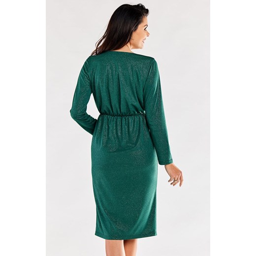 Sukienka zielona AWAMA z długimi rękawami midi kopertowa 