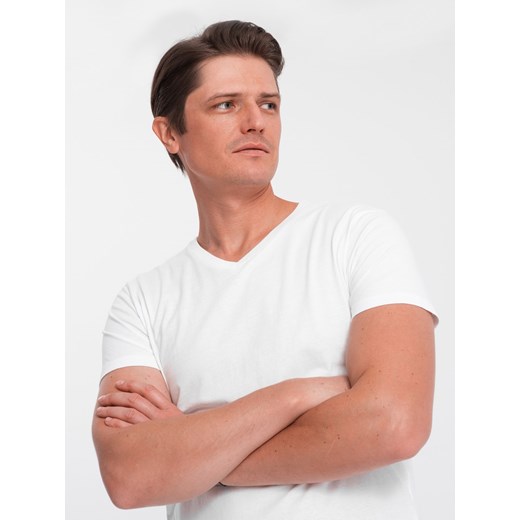 Klasyczna męska bawełniana koszulka z dekoltem w serek BASIC - biała V4 OM-TSBS-0145 ze sklepu ombre w kategorii T-shirty męskie - zdjęcie 167890195
