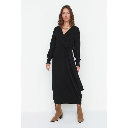 trendyol Sukienka w kolorze czarnym ze sklepu Limango Polska w kategorii Sukienki - zdjęcie 167945235