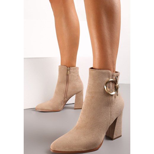 Ciemnobeżowe Botki na Słupku z Okrągłą Klamrą z Boku Hetisani Renee 38 renee.pl okazja