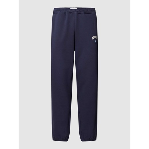 Spodnie dresowe z detalem z logo ze sklepu Peek&Cloppenburg  w kategorii Spodnie damskie - zdjęcie 168106398