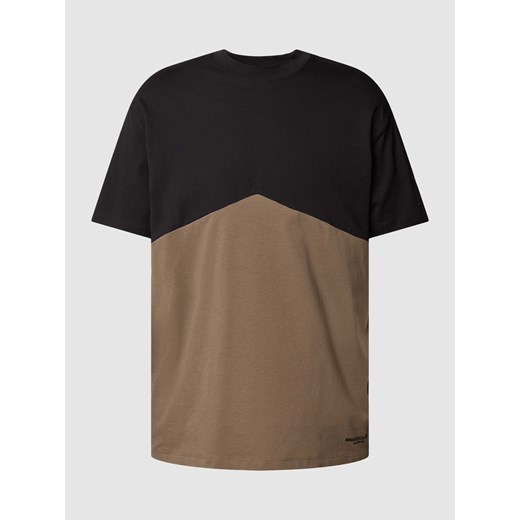 T-shirt z detalem z logo ze sklepu Peek&Cloppenburg  w kategorii T-shirty męskie - zdjęcie 168110449