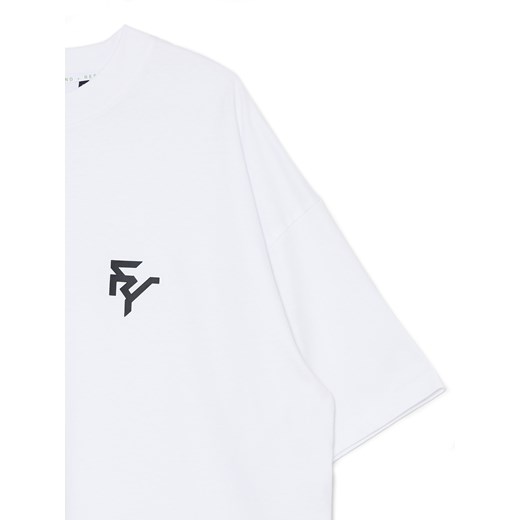 Cropp - Biała koszulka z małym nadrukiem - biały ze sklepu Cropp w kategorii T-shirty męskie - zdjęcie 168146408