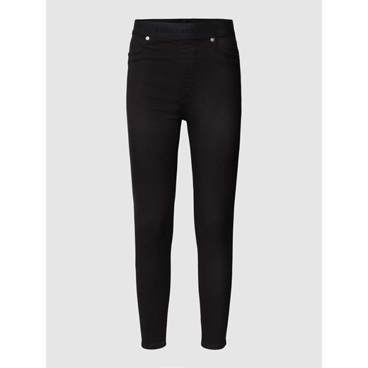 Jeansy o kroju slim fit z elastycznym pasem z logo ze sklepu Peek&Cloppenburg  w kategorii Jeansy damskie - zdjęcie 168149228