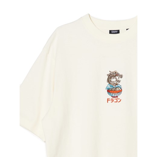 Cropp - Kremowa koszulka ze smokiem - kremowy ze sklepu Cropp w kategorii T-shirty męskie - zdjęcie 168206089