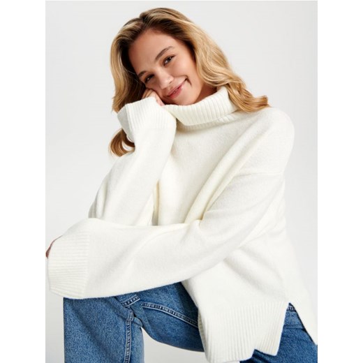 Sinsay - Sweter z golfem - kremowy ze sklepu Sinsay w kategorii Swetry damskie - zdjęcie 168214026