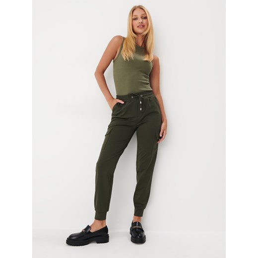 Mohito - Spodnie dresowe - khaki ze sklepu Mohito w kategorii Spodnie damskie - zdjęcie 168236148