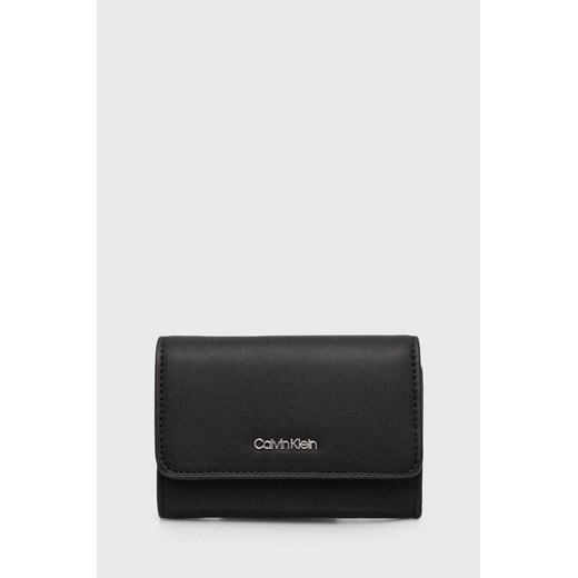 Calvin Klein portfel damski kolor czarny ze sklepu ANSWEAR.com w kategorii Portfele damskie - zdjęcie 168256325