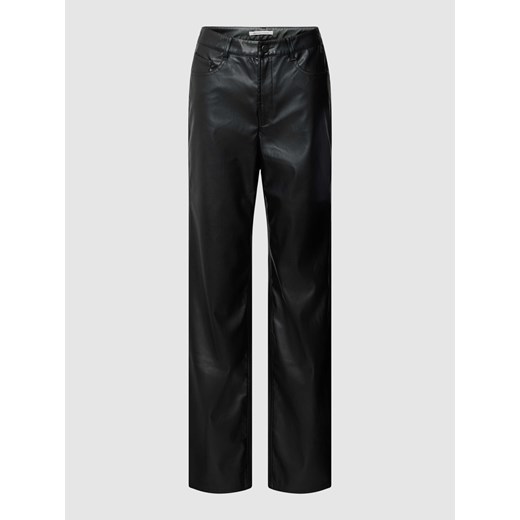 Spodnie z imitacji skóry ze sklepu Peek&Cloppenburg  w kategorii Spodnie damskie - zdjęcie 168272745