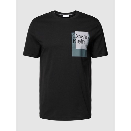 T-shirt z nadrukiem z logo model ‘OVERLAY BOX’ ze sklepu Peek&Cloppenburg  w kategorii T-shirty męskie - zdjęcie 168311207
