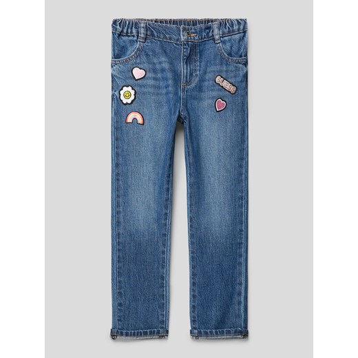 Jeansy o kroju mom fit z naszywkami ze sklepu Peek&Cloppenburg  w kategorii Spodnie dziewczęce - zdjęcie 168332527
