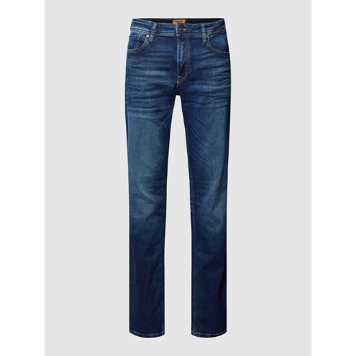 Jeansy o kroju regular fit z zapięciem na guzik model ‘CLARK’ ze sklepu Peek&Cloppenburg  w kategorii Jeansy męskie - zdjęcie 168342405