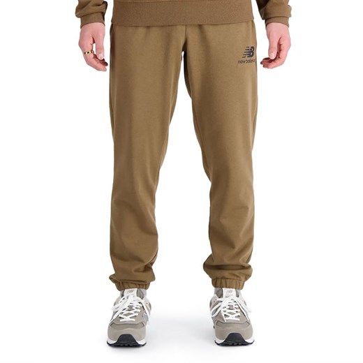 Spodnie New Balance MP31539DHE - brązowe ze sklepu streetstyle24.pl w kategorii Spodnie męskie - zdjęcie 168344885