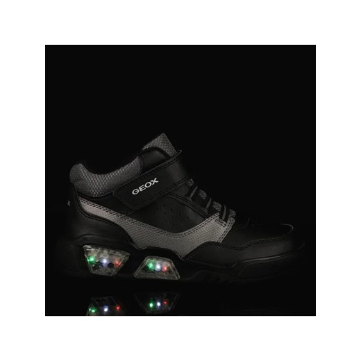 Geox Sneakersy J Illuminus Boy J36GVB 05411 C0005 D Czarny Geox 34 promocja MODIVO