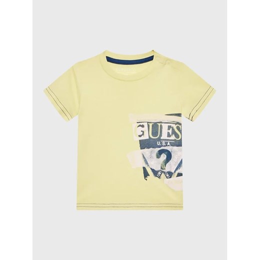 Guess T-Shirt I3GI00 K8HM0 Żółty Regular Fit ze sklepu MODIVO w kategorii Koszulki niemowlęce - zdjęcie 168473498