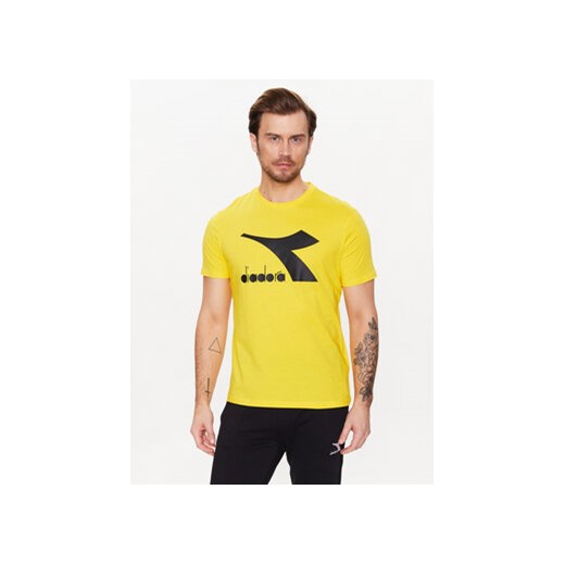 Diadora T-Shirt Ss Core 102.179759 Żółty Regular Fit ze sklepu MODIVO w kategorii T-shirty męskie - zdjęcie 168506898