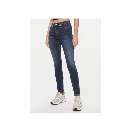 Calvin Klein Jeans Jeansy J20J222445 Granatowy Skinny Fit ze sklepu MODIVO w kategorii Jeansy damskie - zdjęcie 168507137