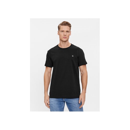 Calvin Klein Jeans T-Shirt J30J325268 Czarny Regular Fit ze sklepu MODIVO w kategorii T-shirty męskie - zdjęcie 168514326