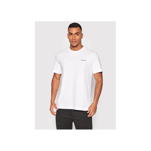Calvin Klein T-Shirt Micro Logo Interlock K10K109894 Biały Regular Fit ze sklepu MODIVO w kategorii T-shirty męskie - zdjęcie 168516517