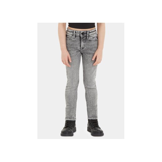 Calvin Klein Jeans Jeansy IG0IG02155 Szary Skinny Fit ze sklepu MODIVO w kategorii Spodnie dziewczęce - zdjęcie 168519506