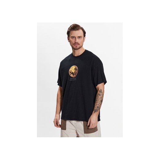 BDG Urban Outfitters T-Shirt 76134410 Czarny Regular Fit ze sklepu MODIVO w kategorii T-shirty męskie - zdjęcie 168521868