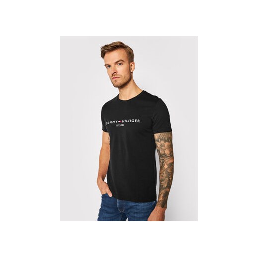 Tommy Hilfiger T-Shirt Core Logo Tee MW0MW11465 Czarny Slim Fit ze sklepu MODIVO w kategorii T-shirty męskie - zdjęcie 168525818