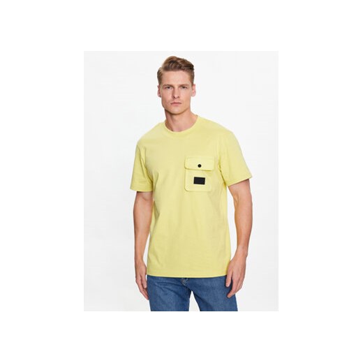 Calvin Klein Jeans T-Shirt J30J323807 Żółty Regular Fit ze sklepu MODIVO w kategorii T-shirty męskie - zdjęcie 168532037