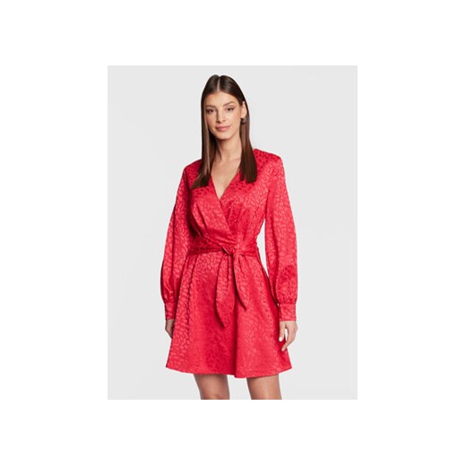Guess Sukienka koktajlowa W3RK79 WFAD2 Czerwony Regular Fit Guess XL promocja MODIVO