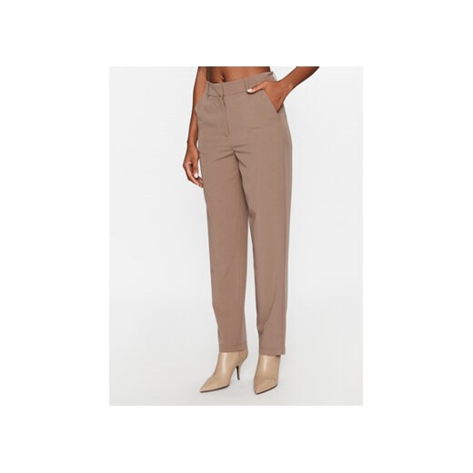 Vero Moda Spodnie materiałowe 10261257 Brązowy Straight Fit ze sklepu MODIVO w kategorii Spodnie damskie - zdjęcie 168537856
