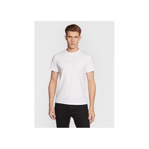 Guess T-Shirt M2BP47 K7HD0 Biały Slim Fit ze sklepu MODIVO w kategorii T-shirty męskie - zdjęcie 168542419